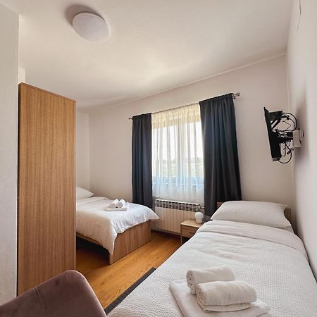 Ostarije Rooms Enter Ogulin מראה חיצוני תמונה