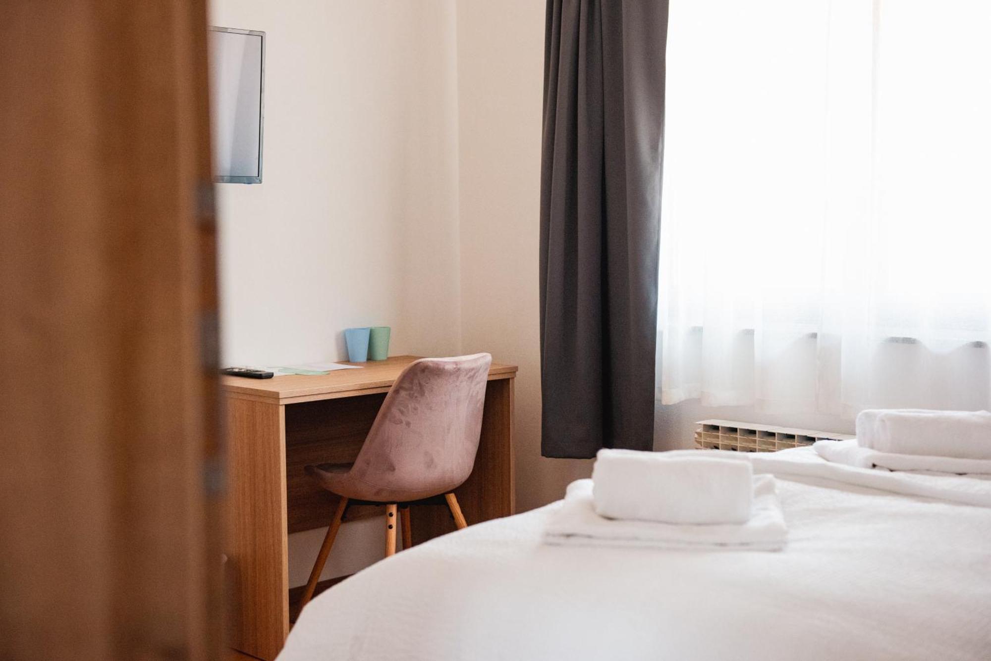Ostarije Rooms Enter Ogulin מראה חיצוני תמונה