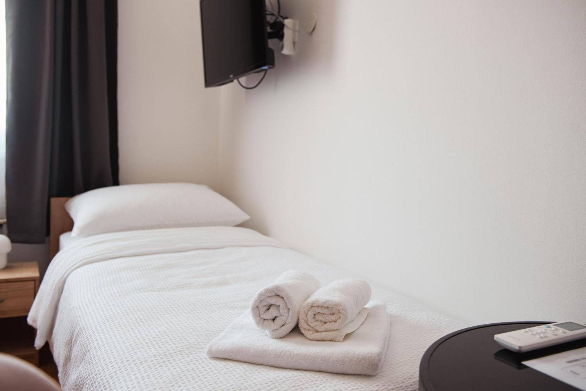 Ostarije Rooms Enter Ogulin מראה חיצוני תמונה