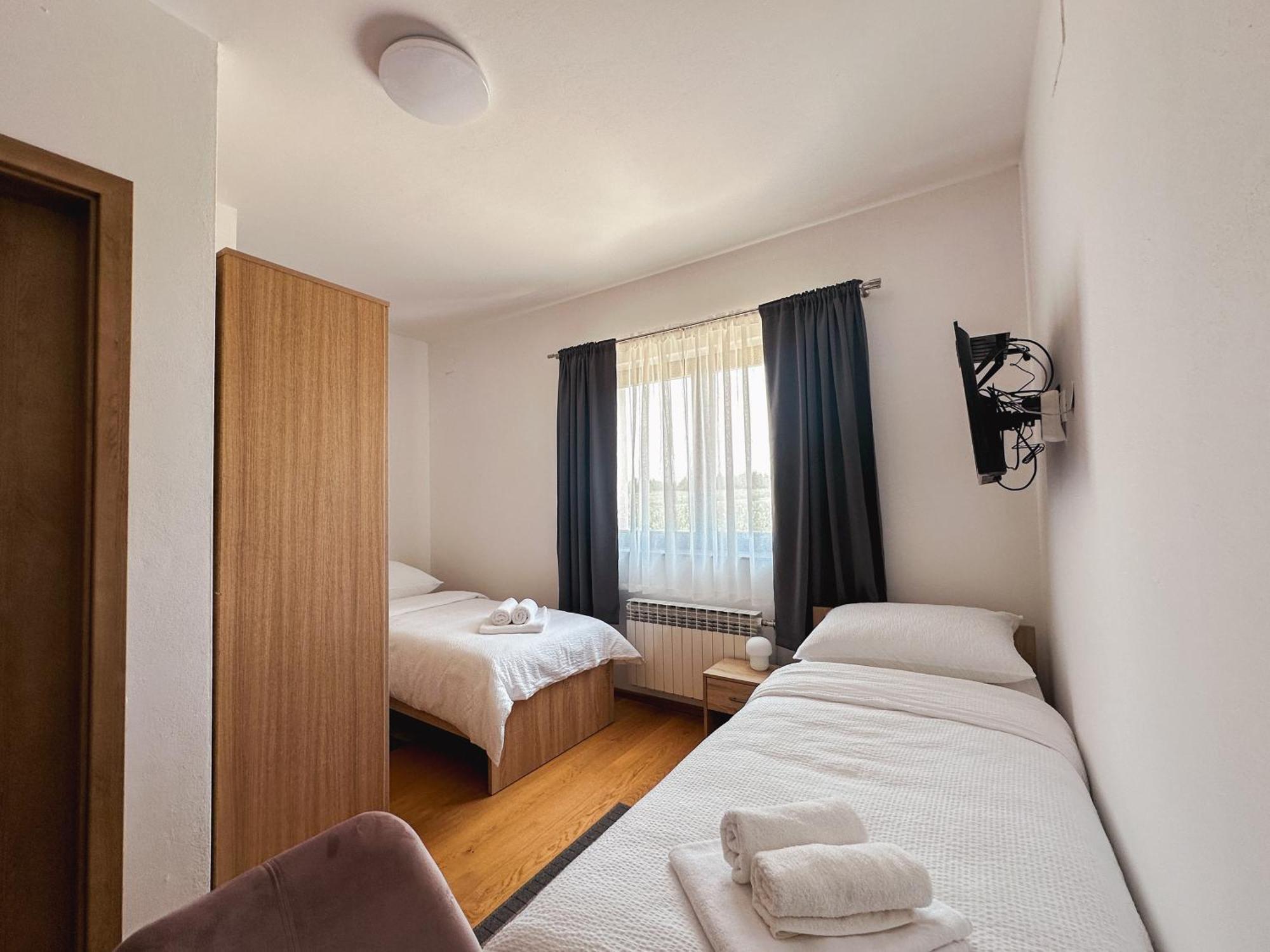Ostarije Rooms Enter Ogulin מראה חיצוני תמונה