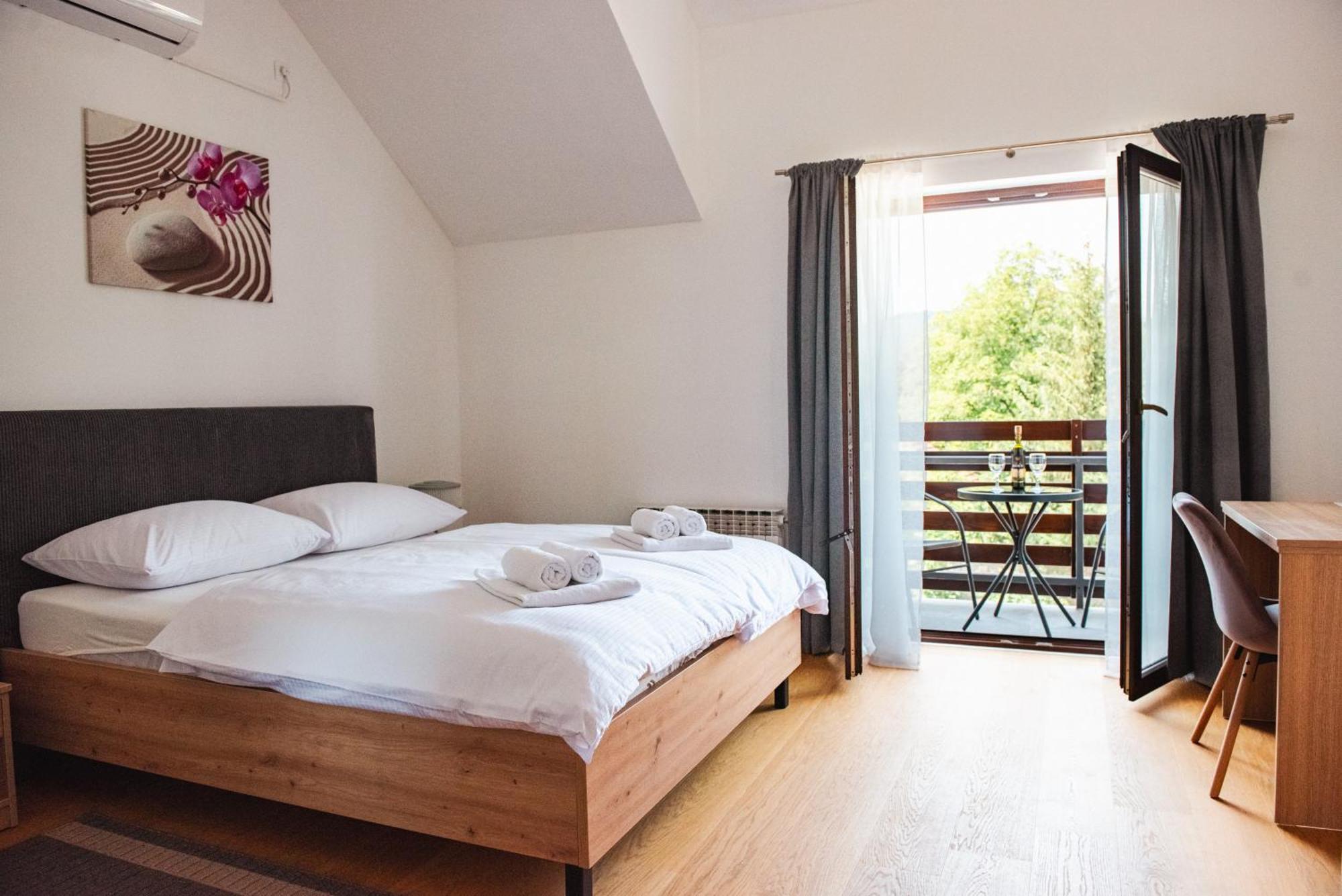 Ostarije Rooms Enter Ogulin מראה חיצוני תמונה