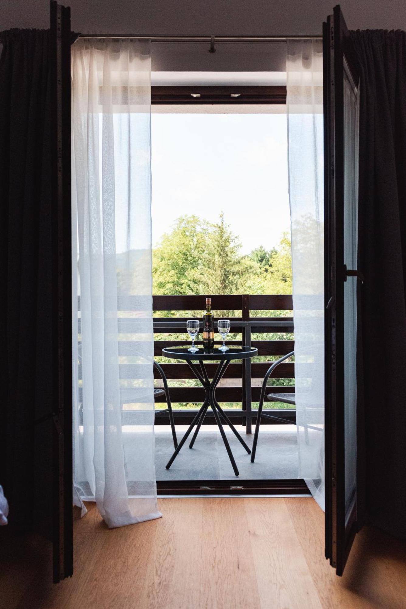 Ostarije Rooms Enter Ogulin מראה חיצוני תמונה